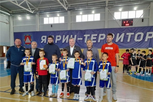 Юные футболисты - серебряные призеры турнира на призы Николая Малова