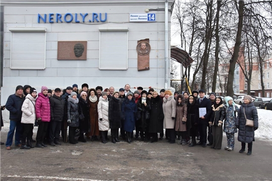 В г. Чебоксары открыта мемориальная доска в память первой чувашской киноактрисы Тани Юн.