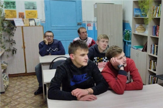 В Можарской библиотеке прошел час истории "Мы вместе, мы едины!"