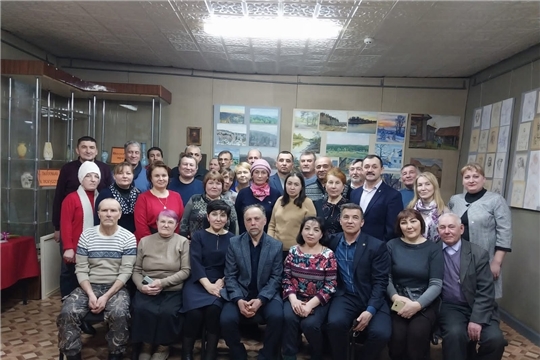 В Янтиковском народном краеведческом музее открылась юбилейная выставка Виктора Аль «С любовью к искусству»