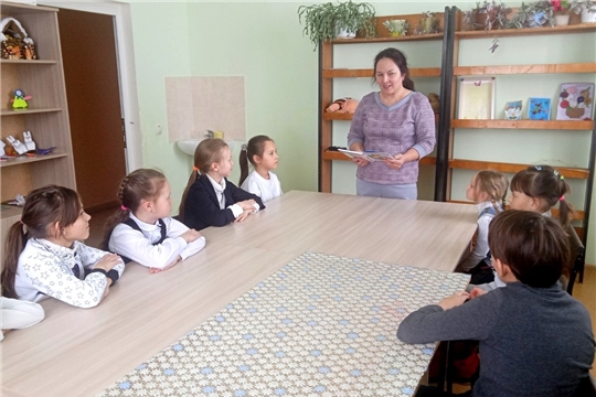 В Чутеевской библиотеке провели час чтения рассказов К. Ушинского