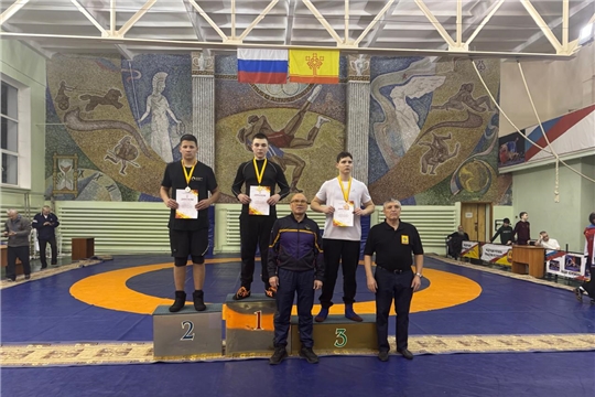 Первенство Чувашской Республики по спортивной борьбе среди юношей и девушек.