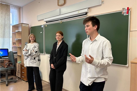 Сегодня в столичной школе № 38 прошли предвыборные дебаты кандидатов на пост Президента школы.