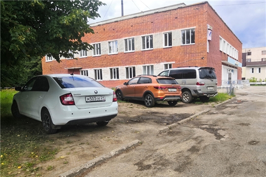 В Чебоксарах ежедневно следят за фактами нарушений правил парковки