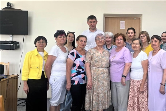 «Цифровые» волонтеры учат пенсионеров г. Канаша защищаться от кибермошенничества