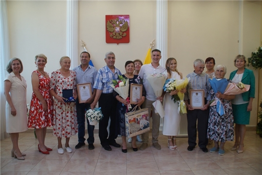 Праздник, посвящённый Дню семьи, любви и верности, объединил несколько поколений чебоксарцев