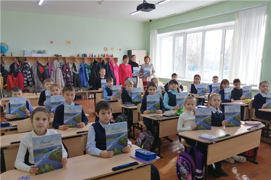  «Письмо-самолетик» долетел до учащихся Вурнарской школы №1.