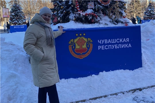 Активистка женсовета Ибресинского муниципального округа Елена Брусянина отправилась на выставку-форум «Россия» в качестве добровольца