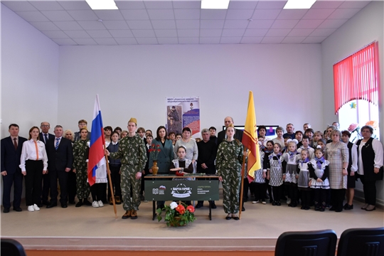 Месячник оборонно-массовой и военно-спортивной работы в Алатырском округе начался с открытия «Парты Героя»