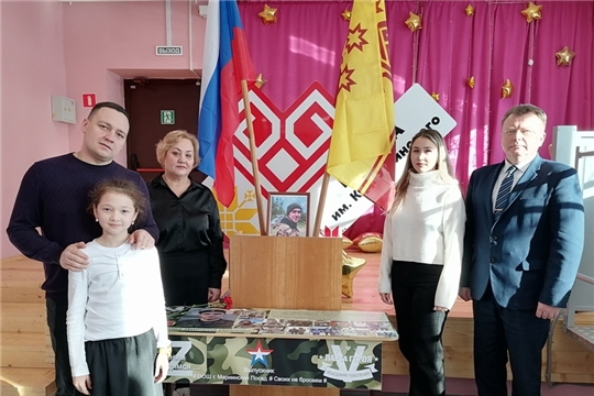 Открытие Парты Героя состоялось в школе им. Константина Ушинского в Мариинском Посаде
