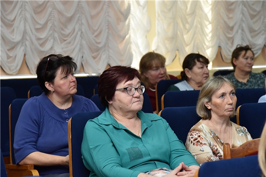 В преддверии Международного женского дня в Ибресях открылся новый отраслевой женсовет