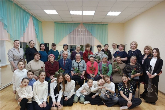 В Чебоксарском округе по инициативе местного женсовета состоялась встреча с матерями и женами участников специальной военной операции