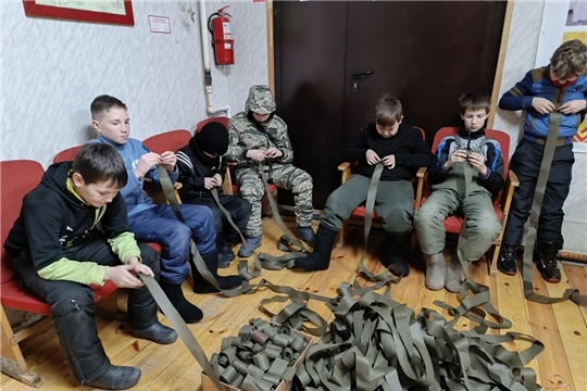 #СвоихНеБросаем