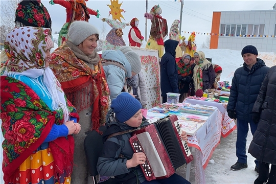Семейные мастерские на празднике "Проводы Зимы"
