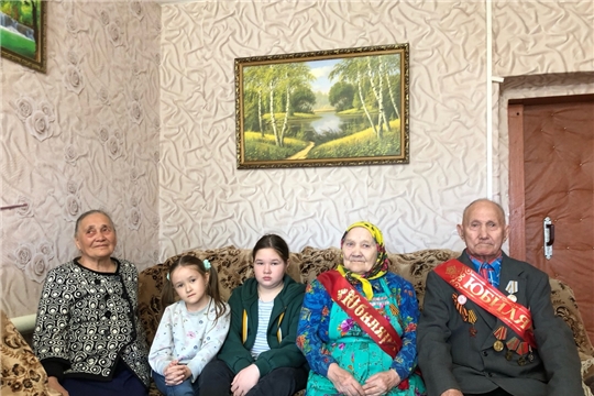 Поздравили юбиляров семейной жизни