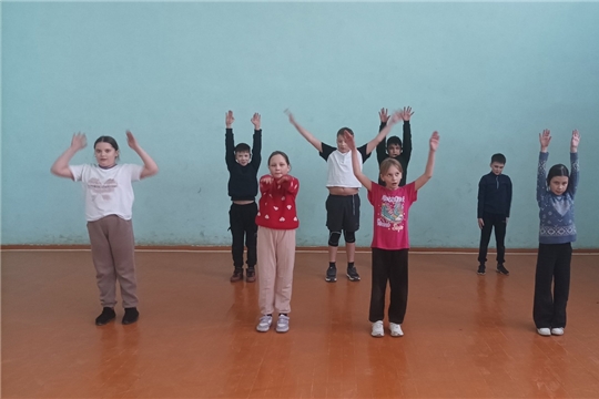 Зарядка в рамках акции "Будь здоров"