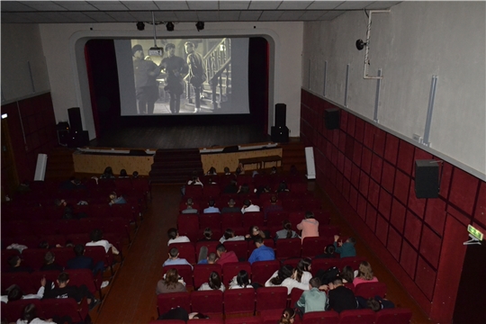 27 мая в рамках кинофестиваля в Ядринском районном доме культуры был показан фильм " Чапаев"