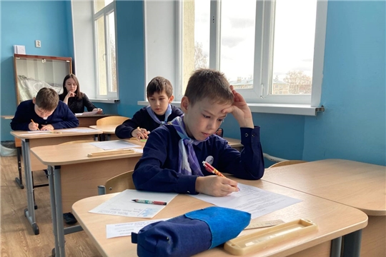 Юные дарования города Новочебоксарска проверили знания на ежегодной городской олимпиаде младших школьников среди учащихся 1-2 классов