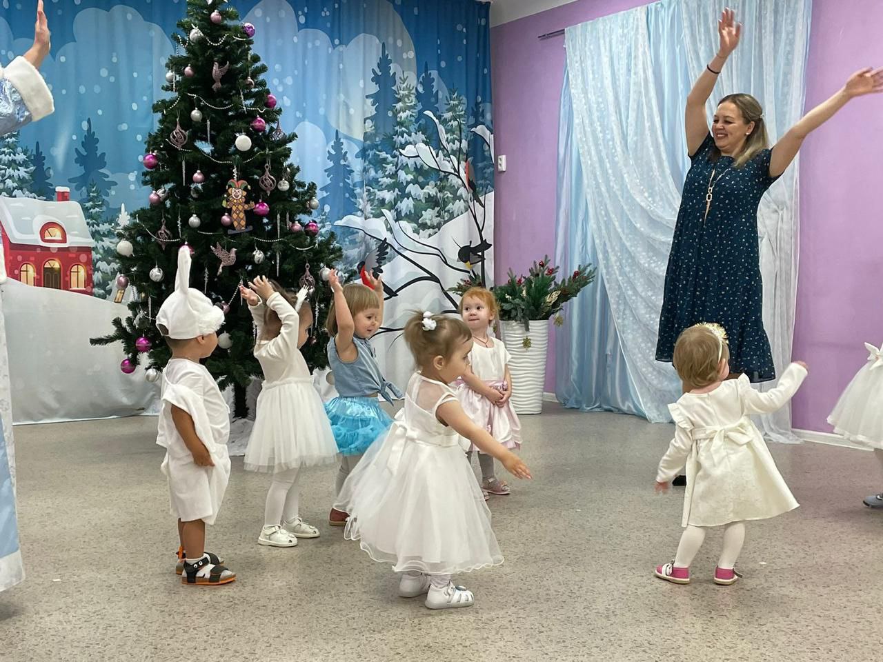elka_malishey2.jpg