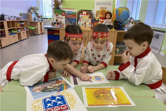 В рамках празднования 555-летия города Чебоксары дети знакомятся с его историей
