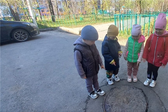 Осторожно, крышки люков