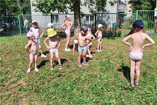 Лето с пользой для здоровья: закаливающие мероприятия в детском саду