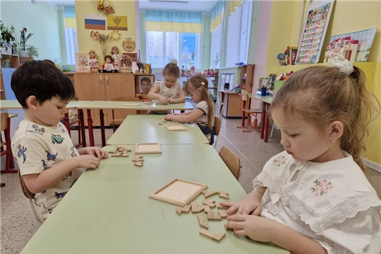 В детском саду продолжает функционировать кружок дополнительного образования " Интеллект.Мышление.Логика. "