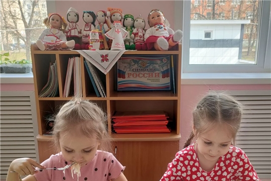 Салат из квашеной капусты 