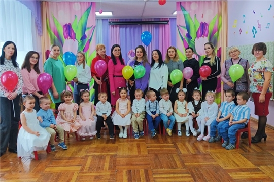 Утренник к 8 Марта в группе "Солнышко"