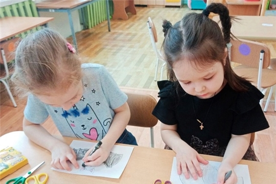 подвижная поделка из бумаги "Летучая мышь"