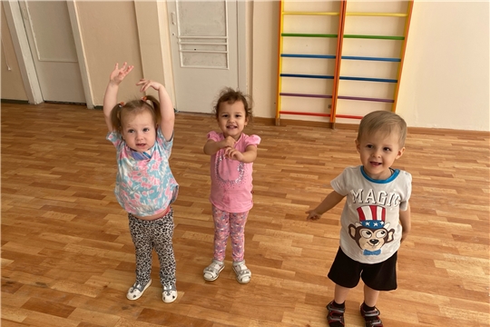 С танцем по жизни шагать веселей