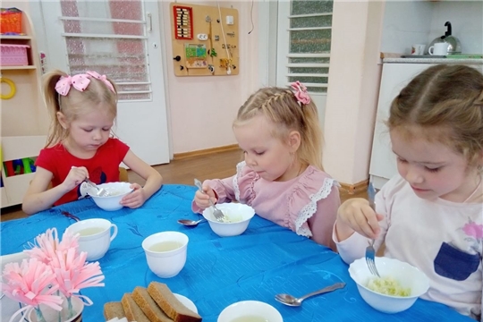 Вкусный и полезный салат из свежей капусты