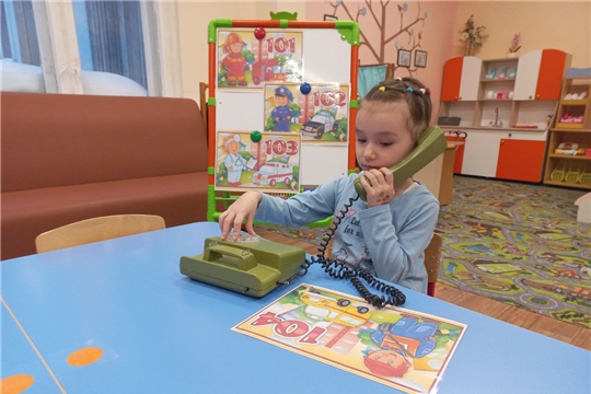«Запоминаем номера экстренных служб»