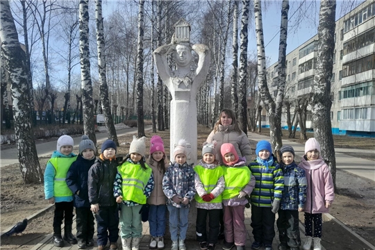 "Прогулка по Аллее Искусств"