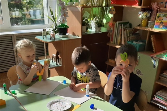 Занятия в кружке «Оригами»