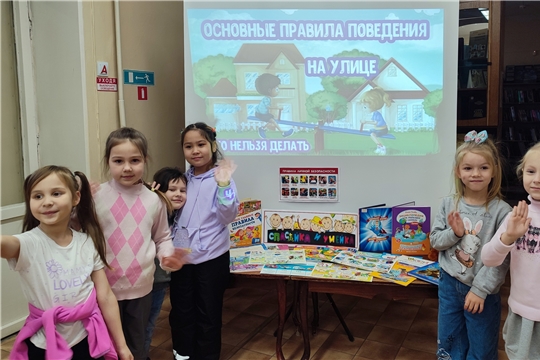 Занятие Школы безопасности «Спасайка и Умейка» - информ-час «Малыш на улице, во дворе, в лифте»