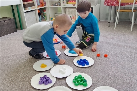 Игры с крышечками