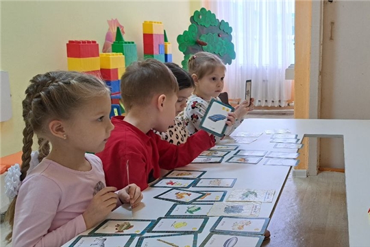 Занятия в кружке «Английский язык для малышей»