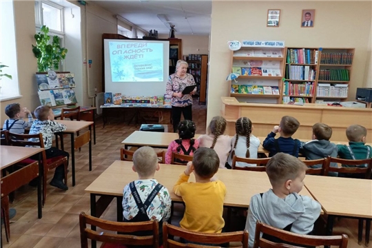 Урок безопасности Школы «Спасайка и Умейка» – «Тонкий лед!»