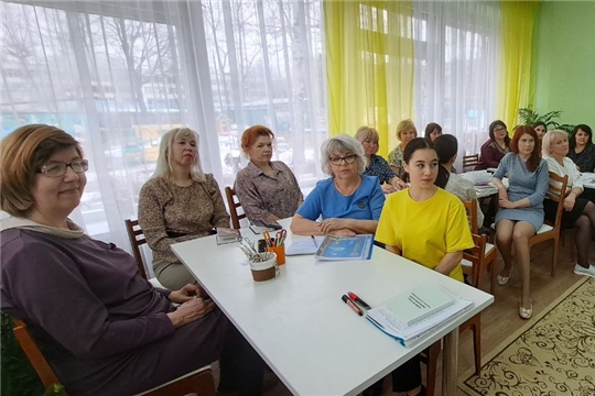 Педагогический совет на тему "Формирование нравственно-патриотических чувств у детей младшего и среднего дошкольного возраста посредством внедрения регионального компонента"