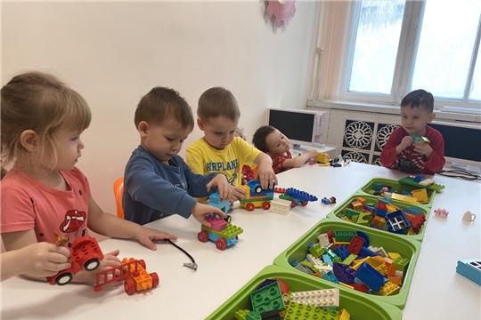 "LEGO-конструирование"  Лего-фантазеры
