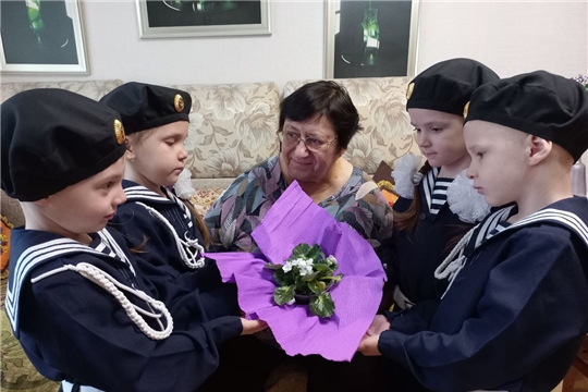 Социально-патриотической акция "Цветок ветерану".