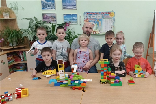 Познавательная беседа папы Ани Смирновой - Дениса Алексеевича.