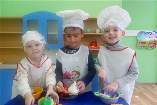 Сюжетно-ролевая игра "Полезные и вредные продукты"