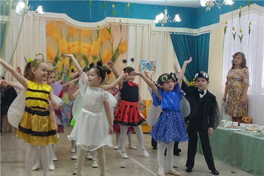 Весенний праздник по мотивам сказки "Муха - Цокотуха" 