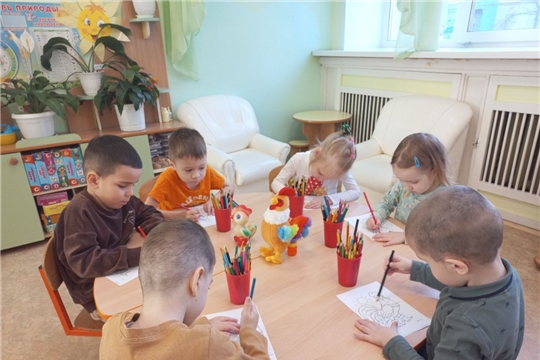 «День цветных карандашей».