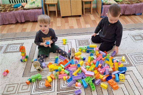 Играю и развиваюсь с конструктором LEGO