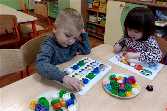 Сенсорное воспитание в группе "Пчелки"