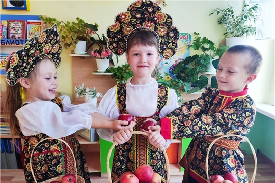 Яблочный спас - детям о празднике