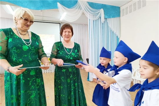 шагая в ногу с прошлым и будущим